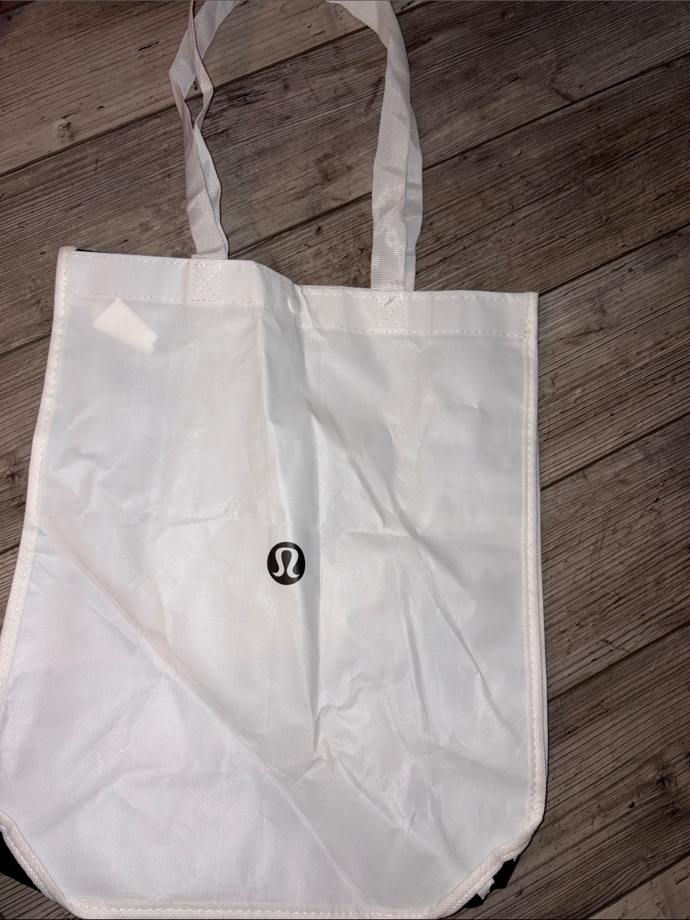 NWOT white and black large Lululemon tote bag